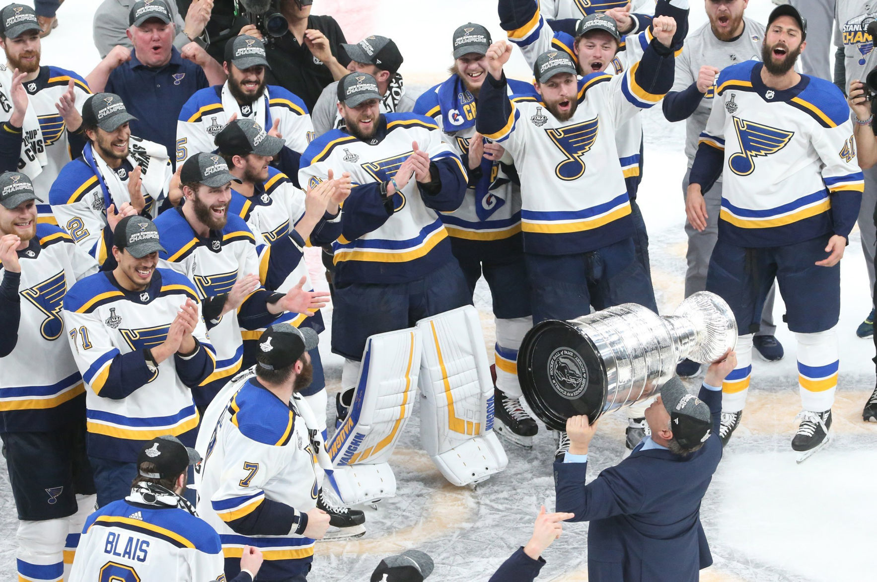 It's all or nothing for the Blues in Game 7